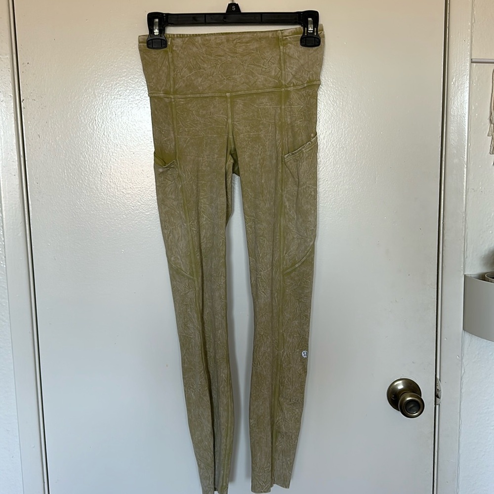 Lululemon leggings - SO MANY POCKETS